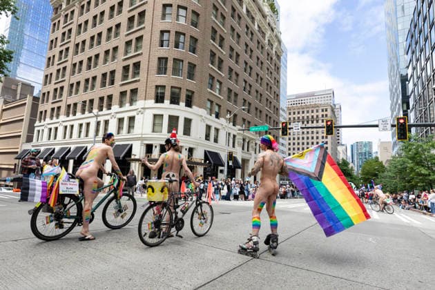 June 28, 2026, Seattle, Washington, USA: Members a naked cyclists group ride through downtown Seattle during the Seattle Pride Parade in downtown Seattle on Sunday, June 28, 2026. Seattle USA - ZUMAg235 20260628_zap_g235_027 Copyright: xPaulxChristianxGordonx