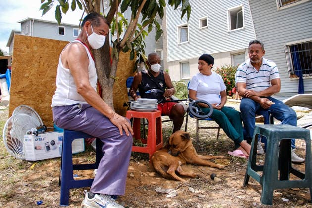 Survivors salvage belongings from rubble following earthquakes in Vargas,Venezuela VARGAS, VENEZUELA - JUNE 28: People who lost their family members and homes try to salvage their remaining belongings from the rubble of collapsed buildings following two powerful earthquakes in the coastal state of Vargas, Venezuela on June 28, 2026. Diko Betancourt Anadolu Vargas Venezuela. Editorial use only. Please get in touch for any other usage.  Copyright: x2026xAnadoluxDikoxBetancourtx