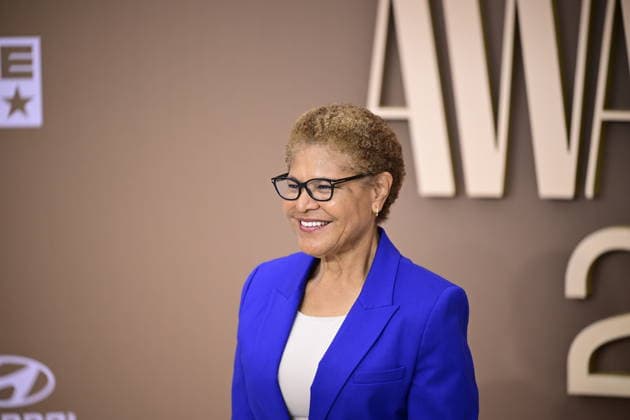 CA: BET Awards 2026 - Arrivals Los Angeles Mayor Karen Bass attends the 2025 BET Awards at Peacock Theater on June 28, 2026 in Los Angeles, California. Los Angeles United States Copyright: xWestonxHancockx xSOPAxImagesx Weston Hancock June 28 - 2275