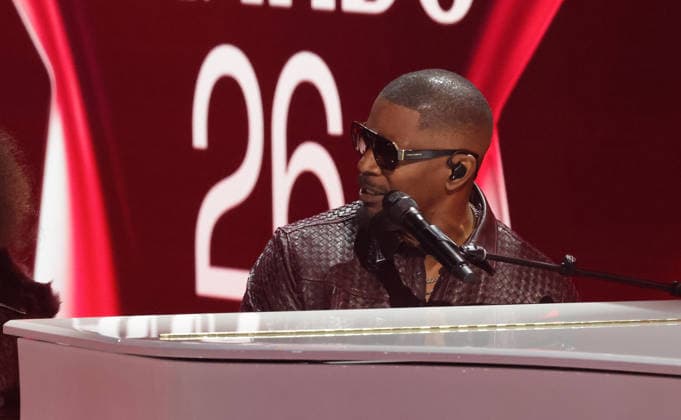 2026 BET Awards - Show Jamie Foxx performs onstage during the 2026 BET Awards at Peacock Theater on June 28, 2026 in Los Angeles, California. Los Angeles Peacock Theater California United States Copyright: xCraSH imageSPACEx
