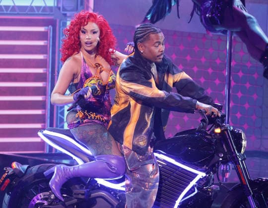 2026 BET Awards - Show Cardi B performs onstage during the 2026 BET Awards at Peacock Theater on June 28, 2026 in Los Angeles, California. Los Angeles Peacock Theater California United States Copyright: xCraSH imageSPACEx