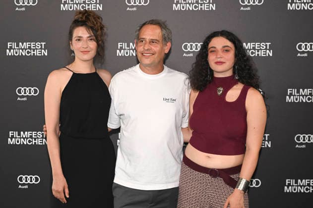 Seyneb Saleh, Moritz Bleibtreu und Anna Shirin Habedank bei der Premiere der ARD-Miniserie Ritus auf dem 43. Filmfest München 2026 in der Astor Film Lounge im Arri Kino. München, 28.06.2026 *** Seyneb Saleh, Moritz Bleibtreu, and Anna Shirin Habedank at the premiere of the ARD miniseries *Ritus* at the 43rd Munich Film Festival in 2026 at the Astor Film Lounge in the Arri Kino in Munich, June 28, 2026 Foto:xS.xReaghx xFuturexImagex ritus_6616