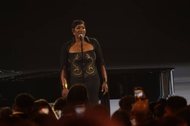 2026 BET Awards - Show Tanya Trotter performs onstage during the 2026 BET Awards at Peacock Theater on June 28, 2026 in Los Angeles, California. Los Angeles Peacock Theater California United States Copyright: xCraSH imageSPACEx