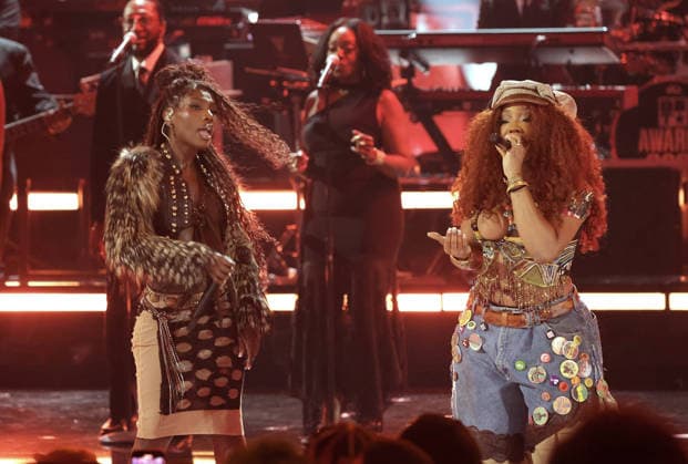 2026 BET Awards - Show SZA, Doechii perform onstage during the 2026 BET Awards at Peacock Theater on June 28, 2026 in Los Angeles, California. Los Angeles Peacock Theater California United States Copyright: xCraSH imageSPACEx