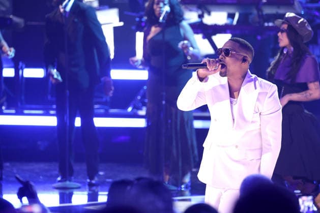 2026 BET Awards - Show Nas performs onstage during the 2026 BET Awards at Peacock Theater on June 28, 2026 in Los Angeles, California. Los Angeles Peacock Theater California United States Copyright: xCraSH imageSPACEx