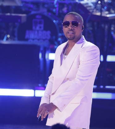 2026 BET Awards - Show Nas performs onstage during the 2026 BET Awards at Peacock Theater on June 28, 2026 in Los Angeles, California. Los Angeles Peacock Theater California United States Copyright: xCraSH imageSPACEx
