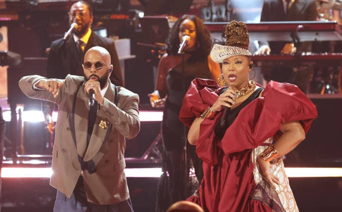 2026 BET Awards - Show Common, Queen Latifah perform onstage during the 2026 BET Awards at Peacock Theater on June 28, 2026 in Los Angeles, California. Los Angeles Peacock Theater California United States Copyright: xCraSH imageSPACEx