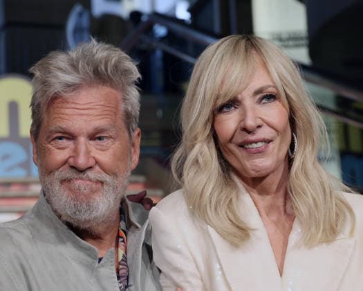 June 28, 2026, Los Angeles, California, USA: Jeff Bridges, Allison Janney at the premiere of Minions & Monsters at The Dolby Theatre. Los Angeles USA - ZUMAg107 20260628_zep_g107_086 Copyright: xNinaxPrommerx