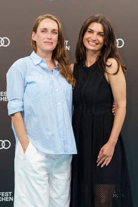 Viktoria Stolpe mit Gast bei der Premiere des Kinofilms Everytime auf dem 43. Filmfest München 2026 in der Hochschule für Fernsehen und Film. München, 28.06.2026 *** Viktoria Stolpe with a guest at the premiere of the feature film *Everytime* at the 43rd Munich Film Festival 2026 at the University of Television and Film Munich, June 28, 2026 Foto:xN.xKolinzx xFuturexImagex everytime_6620