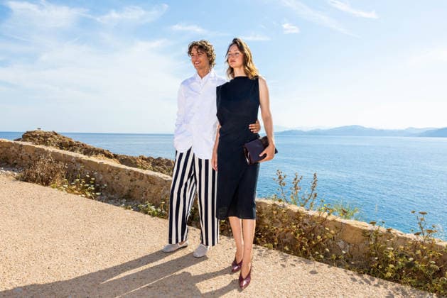 Vassili Schneider and his partner Magdalena Kulicka at the photocall for the Le Bonheur by Jacquemus fashion show at the Pietra Lighthouse in Île-Rousse, Corsica, on June 29, 2026. Luis Sanchez Crystal Bestimage Photocall at the Le Bonheur by Jacquemus fashion show at the Pietra lL’Île-Rousse, Corsica, on June 29, 2026 L’Île-Rousse, France  Copyright: xLuisxSanchezx xCrystalx xBestimagexLuisxSanchezx xCrystalx xBestimagex
