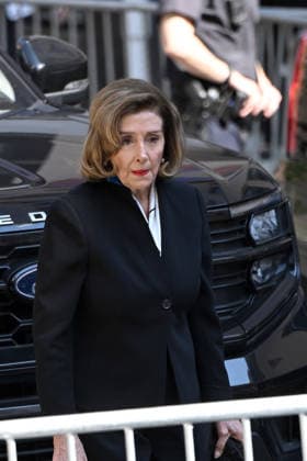 Mourners arrive for the legendary music executive Clive Davis, who died last week aged 94, at Central Synagogue in New York City Featuring: Nancy Pelosi Where: New York City, New York, United States When: 29 Jun 2026 Credit: Elder Ordonez INSTARimages EDITORIAL USE ONLY. NOT FOR USE BY NEWSPAPERS BASED IN THE UK. Copyright: xx instar55815735