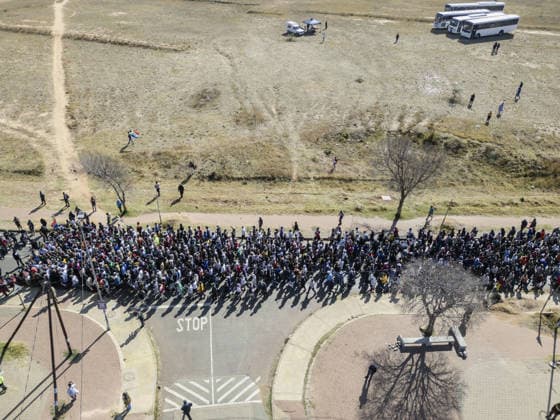 Anti-immigrant demonstrations continue in South Africa SOWETO, SOUTH AFRICA - JUNE 29: Hundreds of people gather to protest irregular migrants and called on the government to deport undocumented immigrants in Soweto, in South Africa s Johannesburg province, on June 29, 2026. Anti-immigrant demonstrations are being held across South Africa as growing pressure on foreign nationals in recent months has brought migration, unemployment and security issues back into the national spotlight. Ihsaan Haffejee Anadolu Soweto South Africa. Editorial use only. Please get in touch for any other usage.  Copyright: x2026xAnadoluxIhsaanxHaffejeex