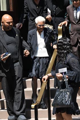 Mourners depart the funeral of legendary music executive Clive Davis, who died last week aged 94, at Central Synagogue in New York City Featuring: Dionne Warwick Where: New York City, New York, United States When: 29 Jun 2026 Credit: Elder Ordonez INSTARimages EDITORIAL USE ONLY. NOT FOR USE BY NEWSPAPERS BASED IN THE UK. Copyright: xx instar55815955