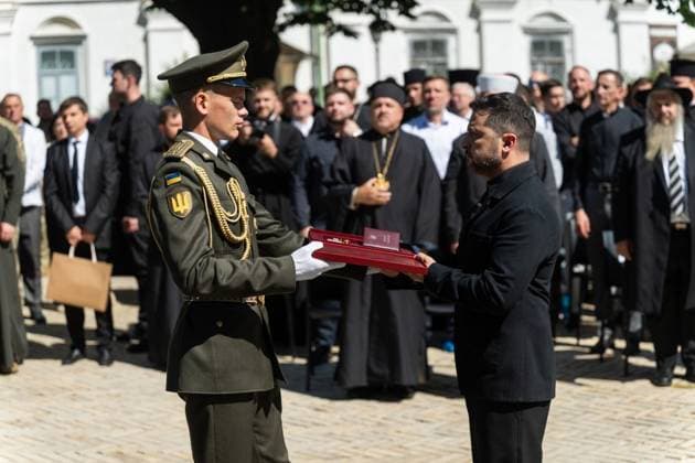 Ukrainian President Volodymyr Zelenskyy participates in events commemorating Ukrainian Constitution Day, observed annually on June 28, to mark the adoption of the country s constitution in 1996 Ukrainian President Volodymyr Zelenskyy participates in events commemorating Ukrainian Constitution Day, observed annually on June 28, to mark the adoption of the country s constitution in 1996, in Kyiv, Ukraine, June 28, 2026. Photo by PRESIDENT OF UKRAINE apaimages Ukraine Ukraine Ukraine 280626_Ukraine_UPO_00(4).jpeg Copyright: xapaimagesxPRESIDENTxOFxUKRAINEx xapaimagesx