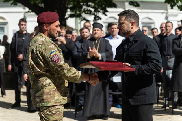 Ukrainian President Volodymyr Zelenskyy participates in events commemorating Ukrainian Constitution Day, observed annually on June 28, to mark the adoption of the country s constitution in 1996 Ukrainian President Volodymyr Zelenskyy participates in events commemorating Ukrainian Constitution Day, observed annually on June 28, to mark the adoption of the country s constitution in 1996, in Kyiv, Ukraine, June 28, 2026. Photo by PRESIDENT OF UKRAINE apaimages Ukraine Ukraine Ukraine 280626_Ukraine_UPO_00(7).jpeg Copyright: xapaimagesxPRESIDENTxOFxUKRAINEx xapaimagesx