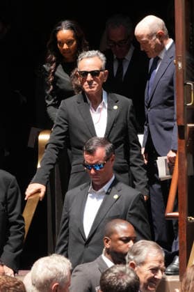 June 29, 2026, New York, Ny, USA: BRUCE SPRINGSTEEN exits the Clive Davis Funeral.Central Synagogue, NYC.June 29, 2026. . Clive Davis Funeral.Central Synagogue, NYC.June 29, 2026. New York USA - ZUMAms4_ 20260629_faf_ms4_007 Copyright: xSoniaxMoskowitzxGordonx