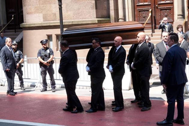 June 29, 2026, New York, Ny, USA: Clive Davis Funeral.Central Synagogue, NYC.June 29, 2026. New York USA - ZUMAms4_ 20260629_faf_ms4_008 Copyright: xSoniaxMoskowitzxGordonx