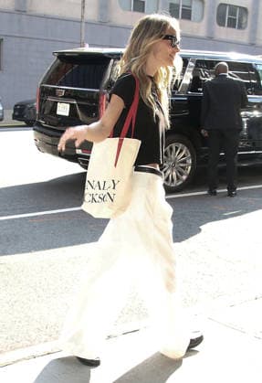 NEW YORK, NY- JUNE 29: Olivia Wilde seen in New York City on June 29, 2026. Copyright: xRWx