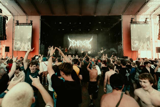 Demersal live at Roskilde Festival 2026 Roskilde, Denmark. 29th, June 2026. Festival goers seen at a live concert with the Danish hardcore band Demersal during the Danish music festival Roskilde Festival 2026 in Roskilde. Denmark, Roskilde  Copyright: xGonzalesxPhoto MathiasxKristensenx