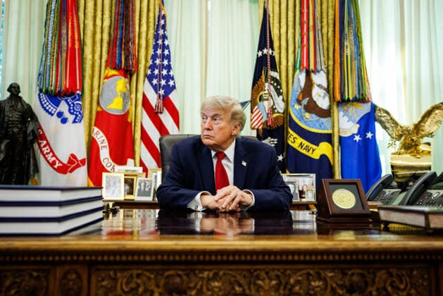 DC: President Trump Signs Executive Order on Vehicle Repairs U.S. President Donald Trump sits at the Resolute Desk before signing an executive order on vehicle repairs in the Oval Office at the White House on June 29, 2026 in Washington, D.C. (Photo by Samuel Corum Pool ABACAPRESS.COM) Washington DC United States  Copyright: xPool ABACAx