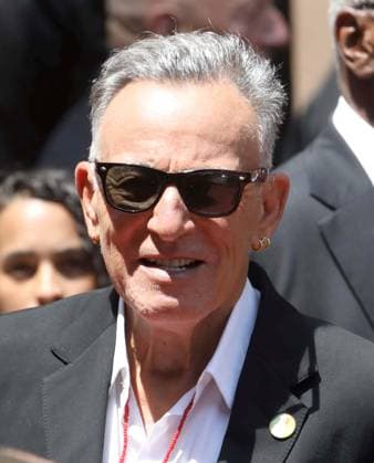 June 29, 2026, New York, New York, USA: Singer musician BRUCE SPRINGSTEEN seen at music mogul Clive Davis s Funeral held at Central Synagogue in midtown Manhattan. New York USA - ZUMAk03_ 20260629_zaf_k03_141 Copyright: xNancyxKaszermanx