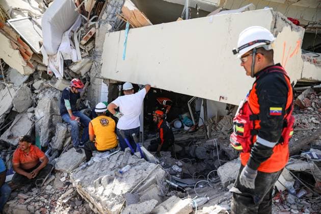 Search and rescue operations continue in Earthquake-hit Venezuela LA GUAIRA, VENEZUELA - JUNE 29: Members of search and rescue teams conduct search and rescue operations for survivors trapped under collapsed buildings following powerful earthquakes in La Guaira, Venezuela on June 29, 2026. Cem Tekkesinoglu Anadolu La Guaira Venezuela. Editorial use only. Please get in touch for any other usage.  Copyright: x2026xAnadoluxCemxTekkesinoglux