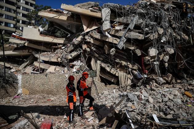 Search and rescue operations continue in Earthquake-hit Venezuela LA GUAIRA, VENEZUELA - JUNE 29: Search and rescue operations continue for survivors trapped under collapsed buildings in the Carabellada and Caribe neighborhoods following powerful earthquakes in La Guaira, Venezuela on June 29, 2026. Cem Tekkesinoglu Anadolu La Guaira Venezuela. Editorial use only. Please get in touch for any other usage.  Copyright: x2026xAnadoluxCemxTekkesinoglux