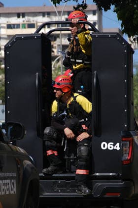 Search and rescue operations continue in earthquake-hit Venezuela LA GUAIRA, VENEZUELA - JUNE 29: Members of the Costa Rican brigade are seen as more than 1,600 specialists from 30 countries and 12 UN-coordinated rescue teams have arrived following the earthquakes of June 24 in La Guaira, Venezuela, on June 29, 2026. The contingent includes personnel from Switzerland, the United States, Mexico, Colombia, and the European Union, deploying primarily to La Guaira state. Diko Betancourt Anadolu La Guaira Venezuela. Editorial use only. Please get in touch for any other usage.  Copyright: x2026xAnadoluxDikoxBetancourtx