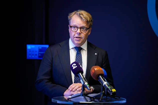 Norges Rederiforbund om utviklingen i Hormuzstredet Oslo 20260630. Anders Hovelsrud under en pressekonferanse om status og utviklingen i Hormuzstredet. Foto: Stian Lysberg Solum NTB Oslo Norge QQ80gCVdxtw EDITORIAL USE ONLY Ref:_BUSQQ80gCVdxtw.jpg *** The Norwegian Shipowners Association on developments in the Strait of Hormuz Oslo 20260630 Anders Hovelsrud during a press conference on the status and developments in the Strait of Hormuz Photo: Stian Lysberg Solum, NTB Oslo, Norway QQ80gCVdxtw EDITORIAL USE ONLY Ref BUSQQ80gCVdxtw jpg  Copyright: xStianxLysbergxSolumx xNTBx