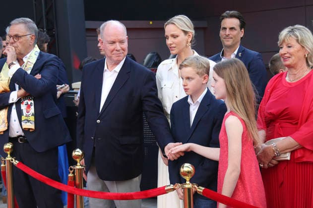 Roland Mack, Albert II. Fürst von Monaco, Charlene Fürstin von Monaco, Erbprinz Jacques von Monaco, Prinzessin Gabriella von Monaco und Mauritia Mack bei der Einweihung des Themenbereichs Monaco im Europa-Park. Rust, 29.06.2026 *** Roland Mack, Albert II, Prince of Monaco; Charlene, Princess of Monaco; Crown Prince Jacques of Monaco; Princess Gabriella of Monaco; and Mauritia Mack at the opening of the Monaco themed area at Europa-Park in Rust on June 29, 2026 Foto:xAgenturxWehnertx xGränzdörferx xFuturexImagex monaco_6622