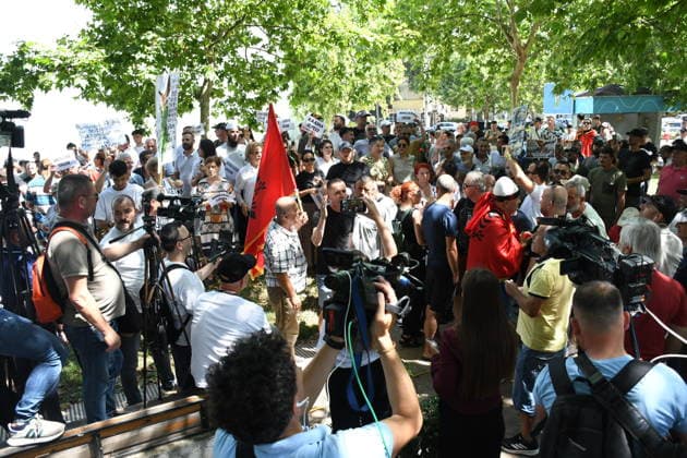 Protesters rally outside parliament against tourism projects in Albania TIRANA, ALBANIA - JUNE 30: Protesters gather outside the parliament building during a demonstration against a planned tourism project in the Zvernec area of Vlora, as protests over the project continue for a month in Tirana, Albania, on June 30, 2026. Olsi Shehu Anadolu Tirana Albania. Editorial use only. Please get in touch for any other usage.  Copyright: x2026xAnadoluxOlsixShehux