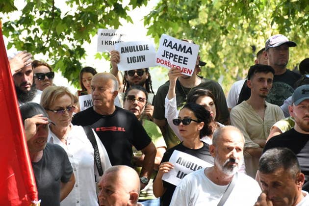 Protesters rally outside parliament against tourism projects in Albania TIRANA, ALBANIA - JUNE 30: Protesters gather outside the parliament building during a demonstration against a planned tourism project in the Zvernec area of Vlora, as protests over the project continue for a month in Tirana, Albania, on June 30, 2026. Olsi Shehu Anadolu Tirana Albania. Editorial use only. Please get in touch for any other usage.  Copyright: x2026xAnadoluxOlsixShehux