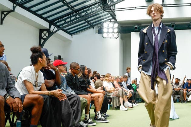 Nigo, Pharrell Williams, and his wife Helen Lasichanh attend the Sacai Men s Ready-to-Wear Spring Summer 2027 fashion show during Paris Fashion Week, France, on June 28, 2026 Bestimage Sacai Menswear Spring Summer 2027 fashion show as part of Paris Fashion Week on June 28, 2026 in Paris, France Paris France  Copyright: xAgencex xBestimagexAgencex xBestimagex