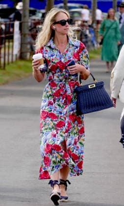 Henley Royal Regatta Fashion Day 1 People arrive in their finery in the sunshine on the first day of the event. The 2026 Henley Royal Regatta takes place from Tuesday 30th June to Sunday 5th July 2026. This historic, six-day head-to-head knockout rowing competition is held on the River Thames in Henley on Thames. It stands as the absolute pinnacle of the international and British summer military, student, and club rowing calendars., Credit:Geoffrey Swaine Geoff Swaine - B4563 Avalon UK, Oxfordshire, Henley on Thames  Copyright: xGeoffreyxSwainex xGeoffxSwainex-xB4563x xAvalonx 1113533457