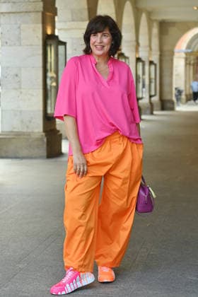 Elena UHLIG (Schauspielerin), Einzelbild,Freisteller, Ganzkoerperaufnahme,ganze Figur. ZDF Empfang Get Together Orange Hour in H ugo s Bar anlaesslich Filmfest Muenchen am 30.06.2026. *** Elena UHLIG, actress; single image, cutout, full-body shot, full-figure shot; ZDF reception Get Together Orange Hour at Hugo s Bar during the Munich Film Festival on June 30, 2026