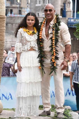 Catherine Laga aia und Dwayne Johnson beim Photocall zur Eröffnung der Moana Experience im Potters Fields park. London, 30.06.2026 *** Catherine Laga aia and Dwayne Johnson at the photo call for the opening of the Moana Experience at Potters Fields Park in London, June 30, 2026 Foto:xS.xVasx xFuturexImagex moana_6659