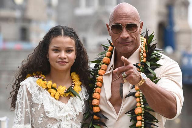 Catherine Laga aia und Dwayne Johnson beim Photocall zur Eröffnung der Moana Experience im Potters Fields park. London, 30.06.2026 *** Catherine Laga aia and Dwayne Johnson at the photo call for the opening of the Moana Experience at Potters Fields Park in London, June 30, 2026 Foto:xS.xVasx xFuturexImagex moana_6662