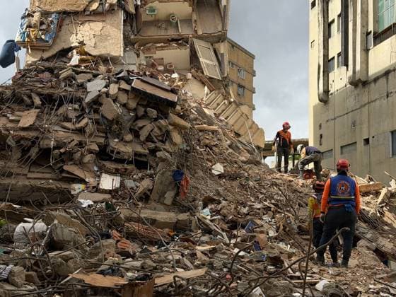 Search efforts continue at the Moises building in San Bernardino, Caracas CARACAS, VENEZUELA - JUNE 30: Venezuelan Civil Protection officials continue search and rescue operations in the Moises building in San Bernardino, where security and rescue agencies continue their efforts to locate and recover bodies in Caracas, Venezuela on June 30, 2026. Operations are still underway at the site. Julio Urribarri Anadolu Caracas Venezuela. Editorial use only. Please get in touch for any other usage.  Copyright: x2026xAnadoluxJulioxUrribarrix