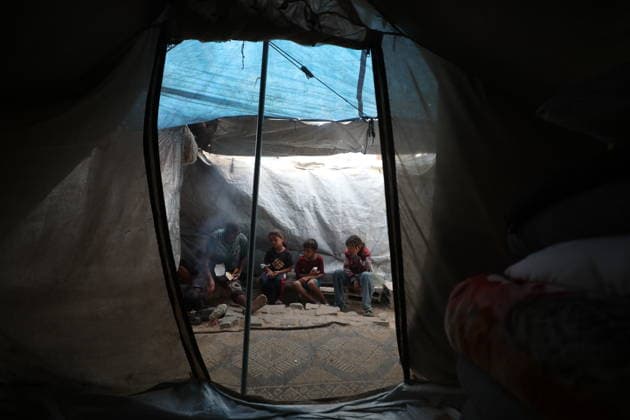 Displaced Palestinians endure harsh conditions in Deir al-Balah camp Displaced Palestinians live in worn-out tents clustered in Deir al-Balah, central Gaza Strip, on June 30, 2026. Hundreds of thousands of Palestinians continue to live in displacement camps and temporary shelters amid severe shortages of food, water, and basic services as the war continues. Photo by Hassan al-Jedi apaimages Nusairat Gaza Strip Palestinian Territory 300626_Deir_al-Balah_HJ_00(21).jpeg Copyright: xapaimagesxHassanxal-Jedixx xapaimagesx