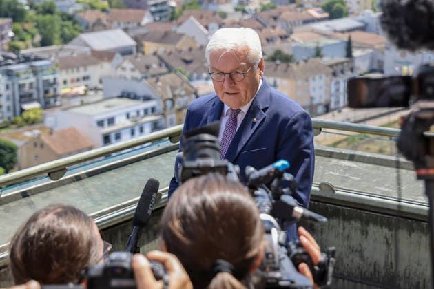 Frank-Walter Steinmeier beim O-Ton , Deutschland, Bundespräsident Frank-Walter Steinmeier, Format Ortszeit Deutschland, O-Ton des Bundespräsidenten, 30.06.2026, Lörrach Dachterrasse Rathaus Baden-Württemberg Deutschland *** Frank Walter Steinmeier in original audio, Germany, Federal President Frank Walter Steinmeier, format: local time in Germany, original audio of the Federal President, June 30, 2026, Lörrach, rooftop terrace of City Hall, Baden-Württemberg, Germany Copyright: xGrantxHubbsx