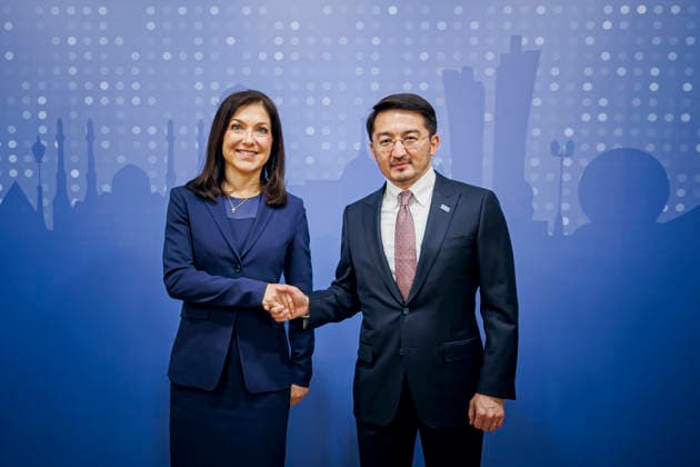 News Themen der Woche KW27 Katherina Reiche (CDU), Bundesministerin fuer Wirtschaft und Energie, trifft Madiyev Zhaslan, Minister fuer Kuenstliche Intelligenz und Digitale Entwicklung der Republik Kasachstan. Astana, 30.06.2026. Fotografiert im Auftrag des Ministeriums fuer Wirtschaft und Energie Astana Kasachstan *** Katherina Reiche (CDU), Federal Minister of Economic Affairs and Energy, meets with Madiyev Zhaslan, Minister of Artificial Intelligence and Digital Development of the Republic of Kazakhstan, in Astana, June 30, 2026. Photographed on behalf of the Ministry of Economic Affairs and Energy, Astana, Kazakhstan. Copyright: xThomasxTrutschel BMWEx