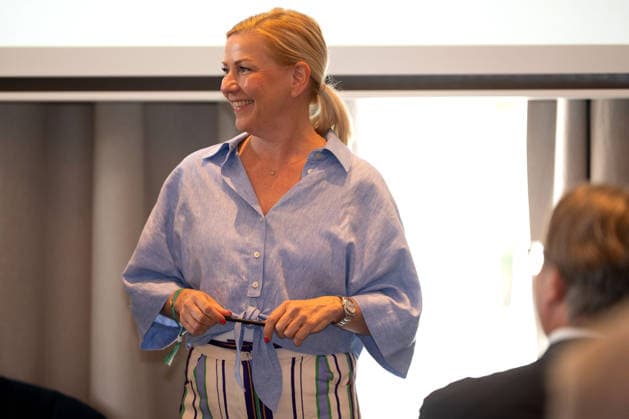 Aleksandra Bechtel auf der Buehne beim EuroMinds Wirtschaftsgipfel Get-together am 30.06.2026 im Radisson Blu Hotel in Hamburg Aleksandra Bechtel attend the EuroMinds Business Summit get-together event on June 30, 2026 at the Radisson Blu Hotel in Hamburg, Germany EuroMinds 2026 Event in Hamburg *** Aleksandra Bechtel on stage at the EuroMinds Business Summit get-together on June 30, 2026, at the Radisson Blu Hotel in Hamburg. Aleksandra Bechtel attended the EuroMinds Business Summit get-together event on June 30, 2026 at the Radisson Blu Hotel in Hamburg, Germany. EuroMinds 2026 Event in Hamburg 