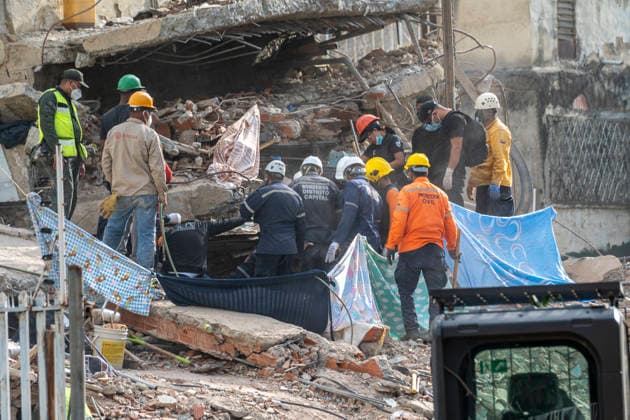 June 30, 2026, Caracas, Miranda, Venezuela: Firefighters, forensic police, and rescue workers are searching for victims in the Santa Rita building in the San Bernardino parish of Caracas...Caracas, Venezuela, was hit by two powerful earthquakes. June, 30, 2026 Caracas Venezuela - ZUMAv125 20260630_zip_v125_016 Copyright: xJimmyxVillaltax
