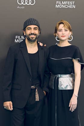 Elyas M Barek und Haley Bennett bei der Premiere des Kinofilms Virginia Woolf s Night & Day auf dem 43. Filmfest München 2026 in der Hochschule für Fernsehen und Film. München, 30.06.2026 *** Elyas M. Barek and Haley Bennett at the premiere of the film *Virginia Woolf s Night Day* at the 43rd Munich Film Festival in 2026 at the University of Television and Film Munich, June 30, 2026 Foto:xB.xGillmannx xFuturexImagex woolf_6614