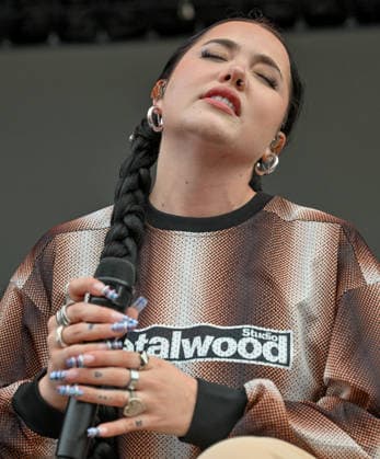 Blenheim Palace Festival 2026, Teddy Swims headlines Tuesday 30 July, Blenheim Palace, Woodstock, Oxfordshire, UK Lauren Spencer Smith and her band perform on the main stage for the Blenheim Palace Festival 2026, Teddy Swims headlines Tuesday 30 July, Blenheim Palace, Woodstock, Oxfordshire, UK, Credit:Jules Annan Avalon England  Copyright: xJulesxAnnanx xAvalonx 1113646052