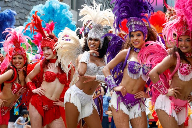 Dancers perform samba show summer festival in Seoul Dancers from Lotte World, a South Korean theme park, perform a samba show during a summer festival promotional event in the Myeongdong shopping district in Seoul, South Korea, on July 01, 2026. Seoul South Korea  Copyright: xMatrixxImagesx xJungxUi-Chelx