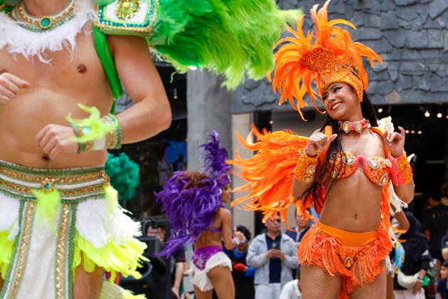 Dancers perform samba show summer festival in Seoul Dancers from Lotte World, a South Korean theme park, perform a samba show during a summer festival promotional event in the Myeongdong shopping district in Seoul, South Korea, on July 01, 2026. Seoul South Korea  Copyright: xMatrixxImagesx xJungxUi-Chelx