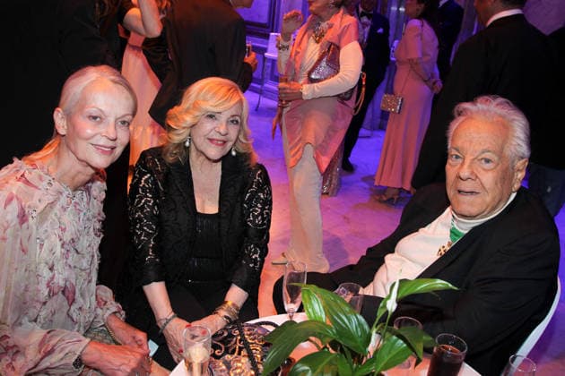 Princess Hélène of Yugoslavia, Nicoletta, Massimo Gargia at the gala evening for the Dynastic Orders of the Royal House of Savoy at the Salons Hoche in Paris on June 30, 2026 Philippe Baldini Bestimage Celebs at gala evening for the Dynastic Orders of the Royal House of Savoy at the Salons Hoche in Paris on 30 June 2026, Paris, France  Copyright: xBALDINIx xBESTIMAGExBALDINIx xBESTIMAGEx