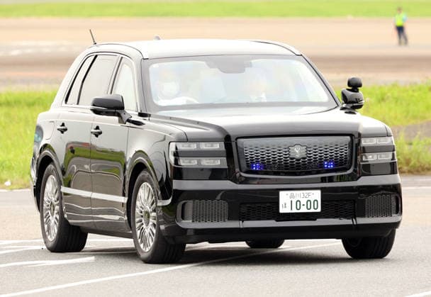July 1, 2026, Tokyo, Japan - The new government vehicle carrying Japanese Prime Minister Sanae Takaichi arrives at the Tokyo International Airport on Wednesday, July 1, 2026. Takaichi will make a three-day trip to India to meet with her Indian counterpart Narendra Modi. (photo by Yoshio Tsunoda AFLO)  aflo_336447511