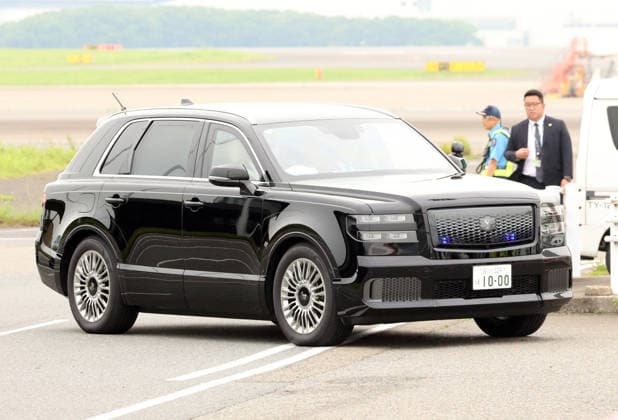 July 1, 2026, Tokyo, Japan - The new government vehicle carrying Japanese Prime Minister Sanae Takaichi arrives at the Tokyo International Airport on Wednesday, July 1, 2026. Takaichi will make a three-day trip to India to meet with her Indian counterpart Narendra Modi. (photo by Yoshio Tsunoda AFLO)  aflo_336447539